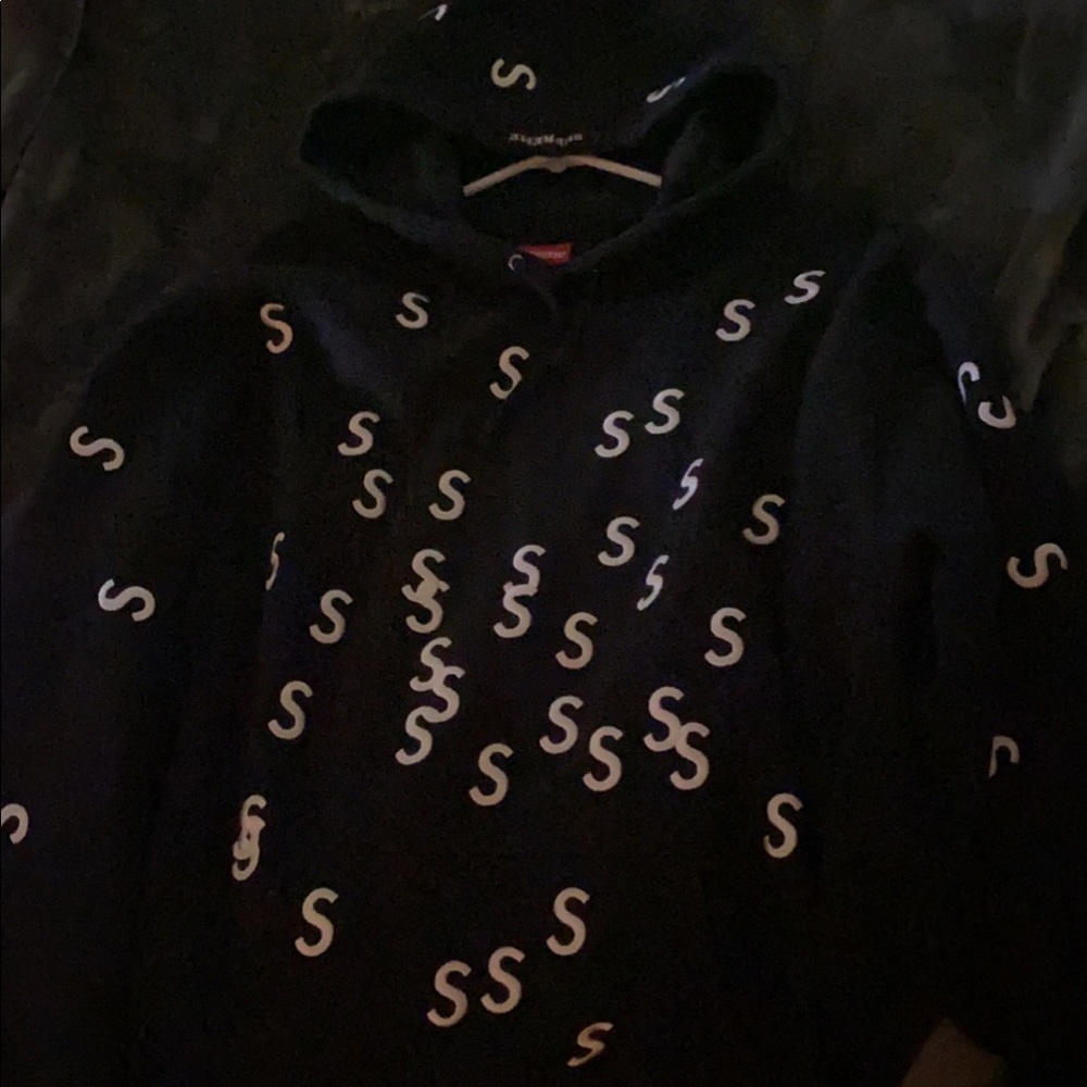 Supreme hoody